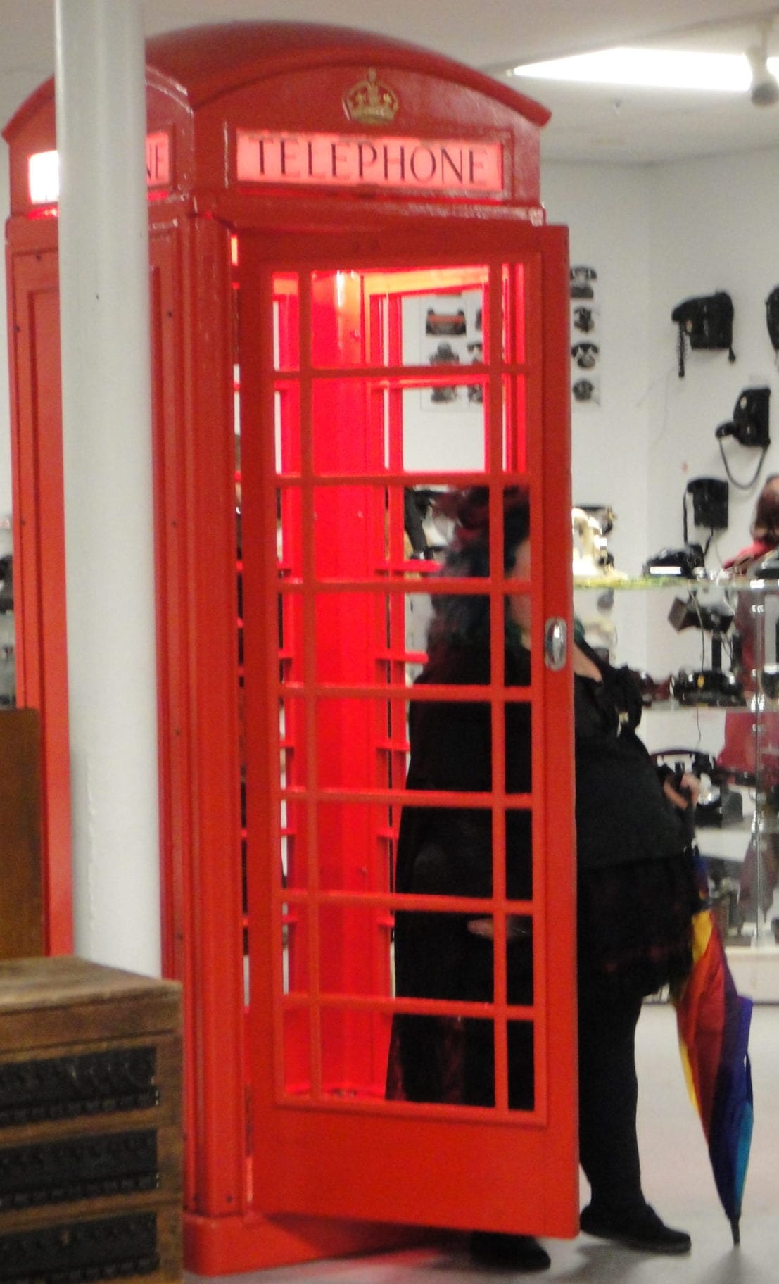 The K6 kiosk is Britain's Iconic Red Telephone Box designed by Sir Giles Gilbert Scott in 1935 to commemorate the Silver Jubilee of the coronation of King George V.